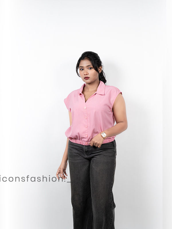 Woman-pink-sleeveless-collared-button-down-casual-top
