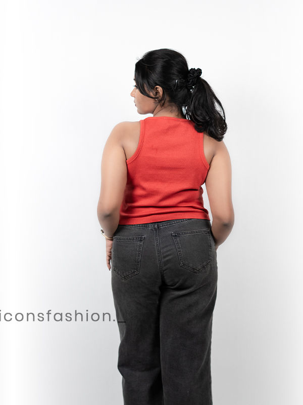 Woman-red-ribbed-sleeveless-crop-top