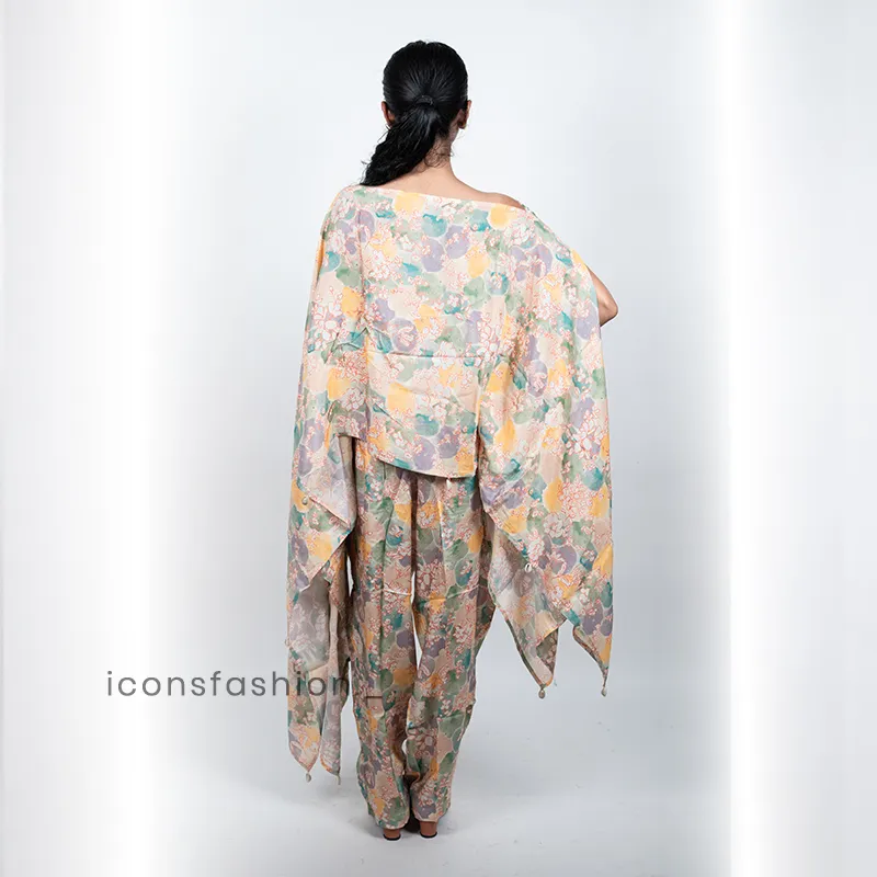Woman-pastel-mint-gfloral-printed-kaftan-co-ord-set-with-draped-sleeves-and-relaxed-fit-pants