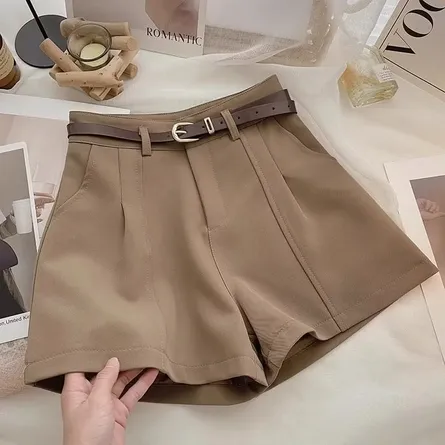Beige-high-waist-pleated-shorts-with-adjustable-belt-and-wide-leg-tailored-fit-for-casual-and-smart-casual-wear