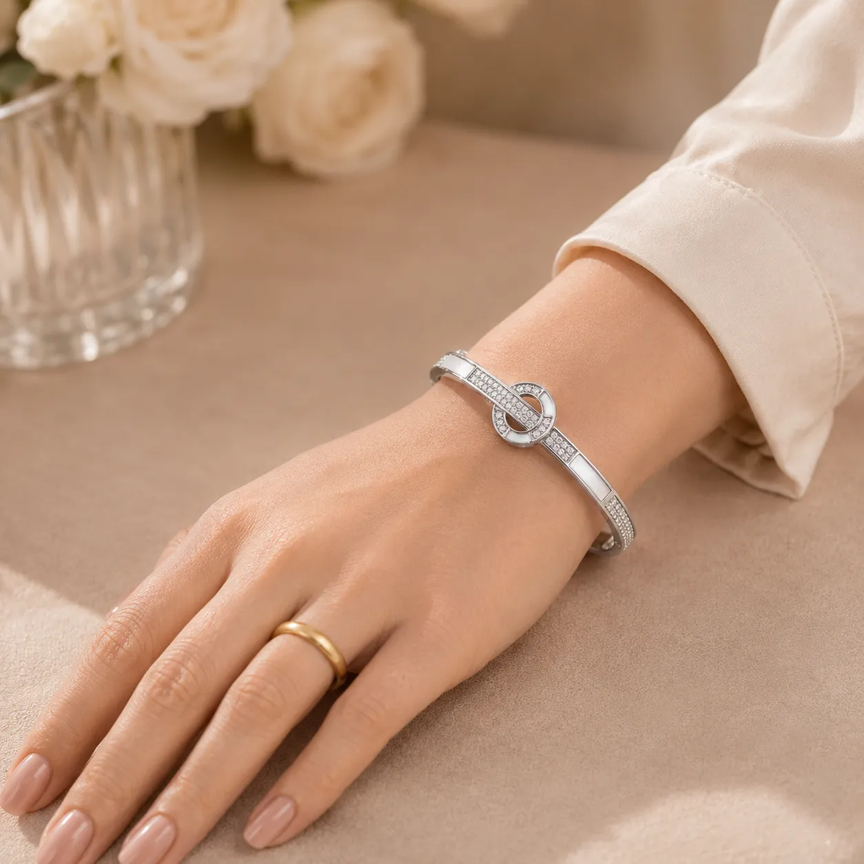 Silver-crystal-circle-bracelet-with-geometric-design-and-polished-finish-for-women