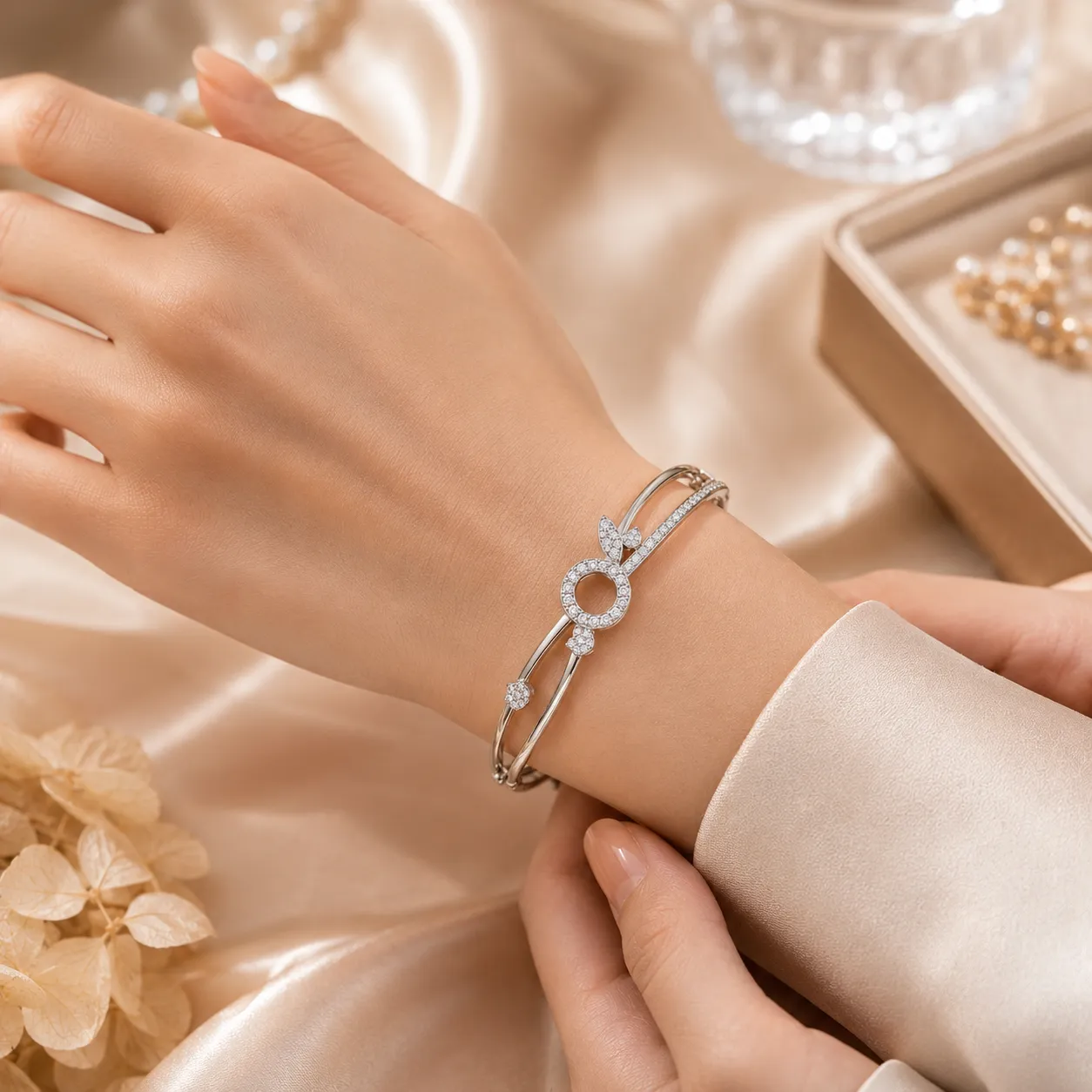 Silver-butterfly-crystal-bracelet-with-open-circle-design-and-polished-finish-for-women