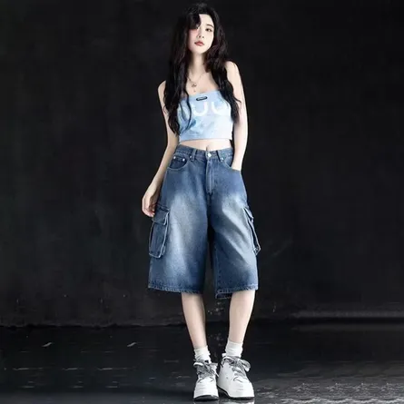Dark-blue-high-waist-denim-cargo-bermuda-shorts-for-women-with-large-side-pockets-and-relaxed-fit