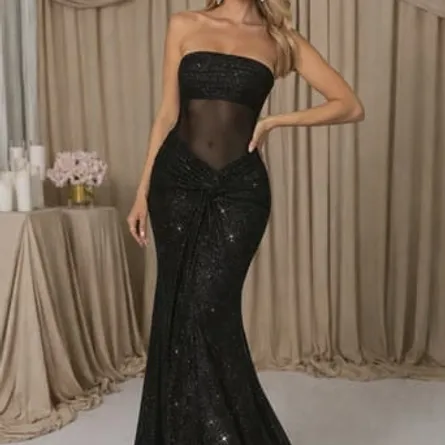 Elegant Strapless Sequin Mermaid Evening Gown - Image 4