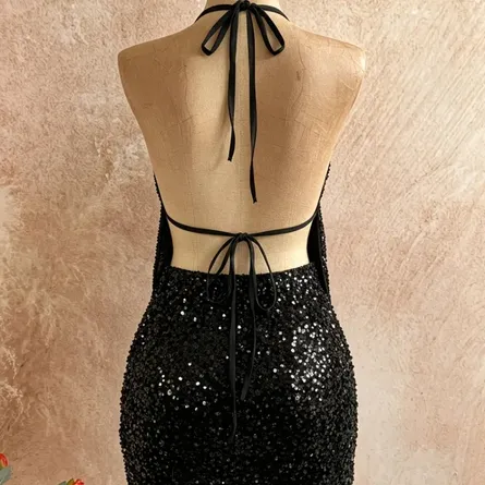 Glitz & Glamour Sequined Halter Set - Image 5