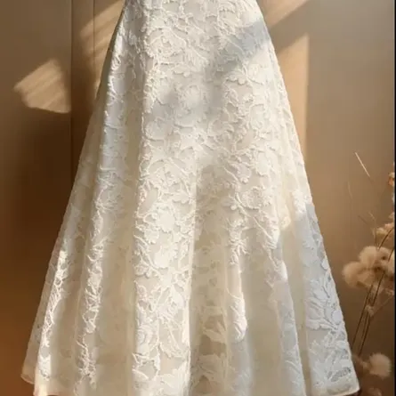 Elegant Floral Lace A-Line Midi Skirt - Image 5