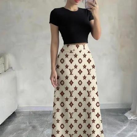 Chic Monogram Print High-Waisted Maxi Skirt