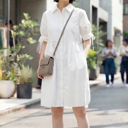 Chic Pleated Button-Down Midi Dress - Image 4