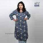 Women-blue-geometric-printed-straight-kurti-with-round-neck-and-3-4-sleeves-casual-daily-wear-ethnic-top