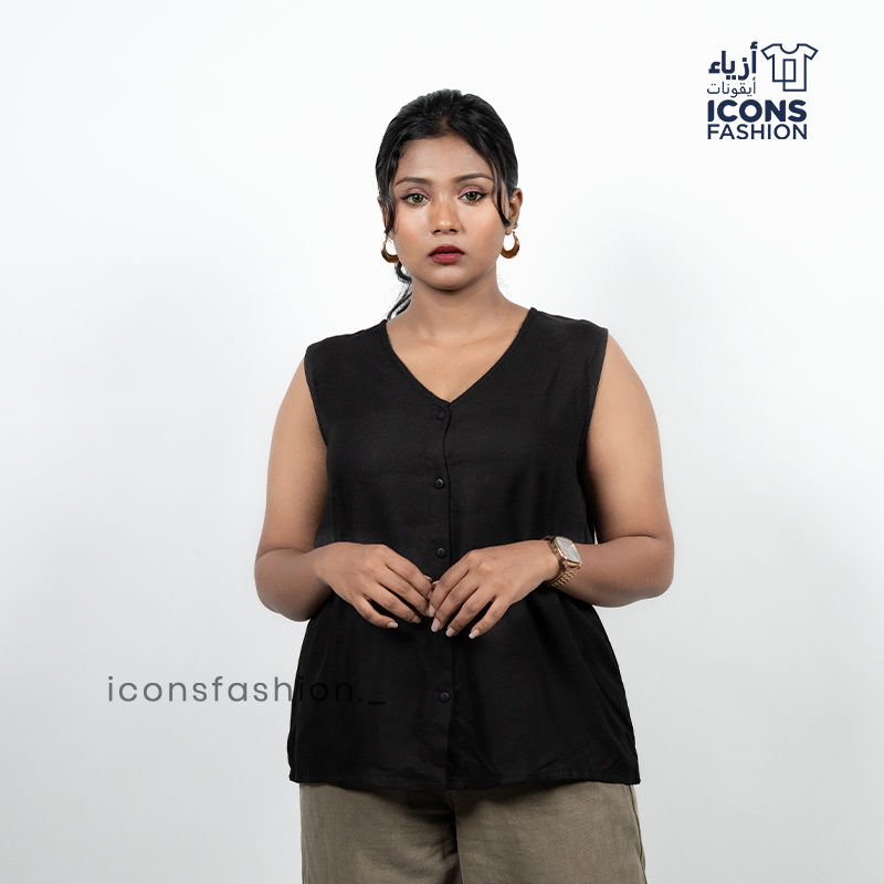 Black-sleeveless-solid-casual-top-for-women