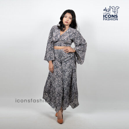 Women-grey-paisley-printed-crop-top-and-wide-leg-pants-co-ord-set-with-flared-sleeves