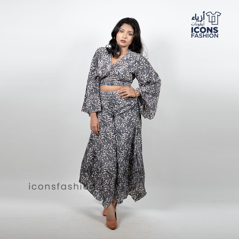 Women-grey-paisley-printed-crop-top-and-wide-leg-pants-co-ord-set-with-flared-sleeves