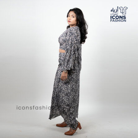 Women-grey-paisley-printed-crop-top-and-wide-leg-pants-co-ord-set-with-flared-sleeves