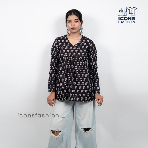 Women-black-printed-kurti-with-v-neck-and-full-sleeves