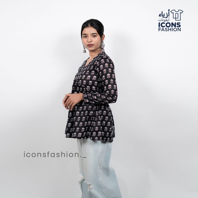 Women-black-printed-kurti-with-v-neck-and-full-sleeves