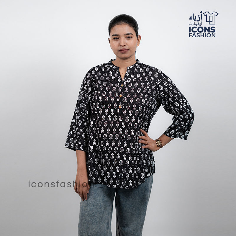 Black-printed-tunic-top-with-mandarin-collar-and-three-quarter-sleeves