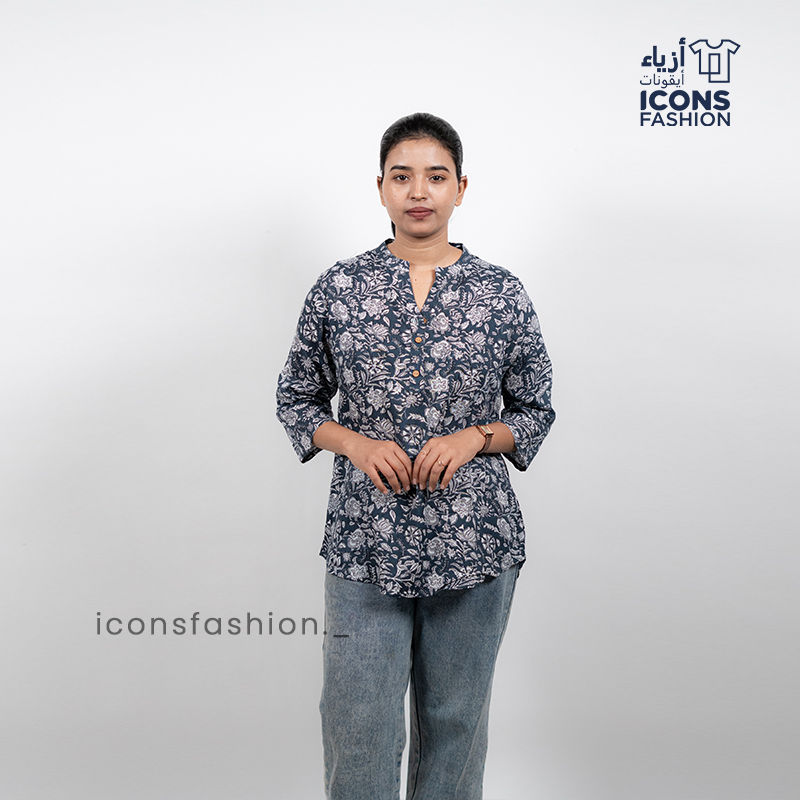 Grey-floral-printed-tunic-top-with-mandarin-collar-and-three-quarter-sleeves