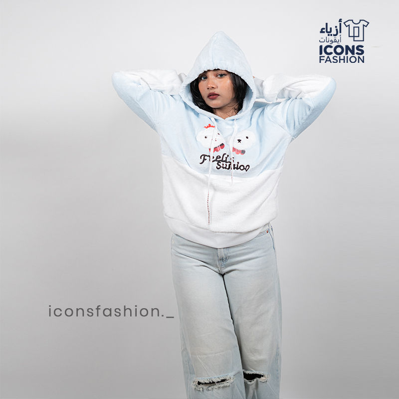 Woman-light-blue-printed-oversized-hoodie-with-hood-and-long-sleeves
