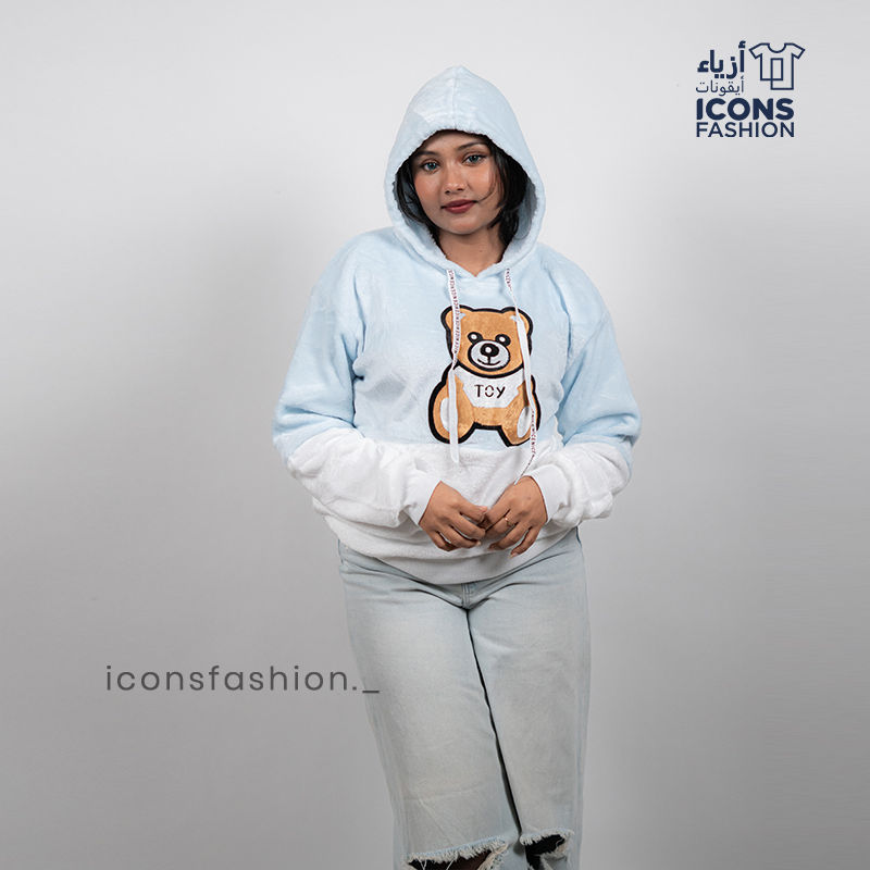 Woman-light-blue-printed-oversized-hoodie-with-hood-and-long-sleeves