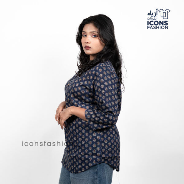 Navy-blue-printed-tunic-top-with-three-quarter-sleeves-and-round-notched-neckline