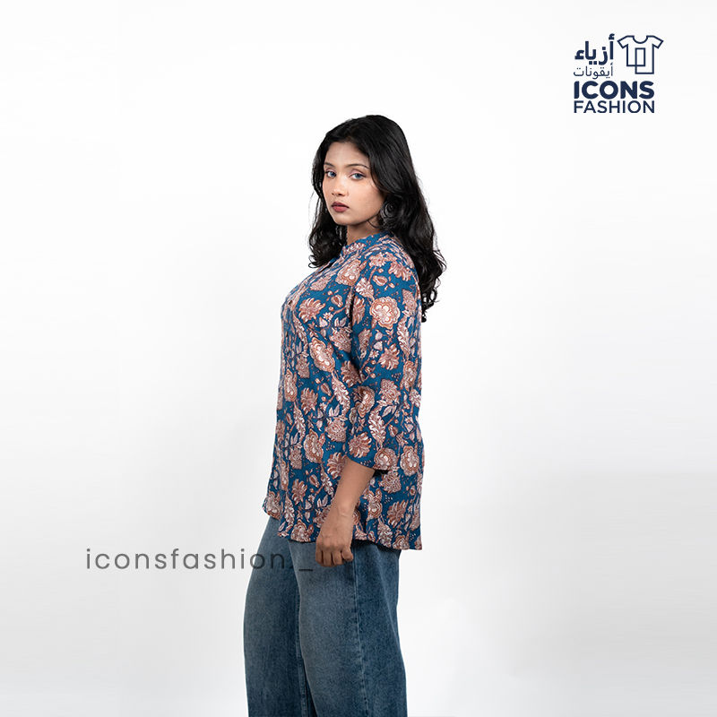 Blue-printed-tunic-top-with-three-quarter-sleeves-and-notched-neckline