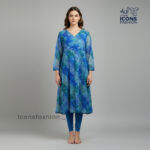 Woman-blue-printed-a-line-kurta-with-v-neck-and-three-quarter-sleeves