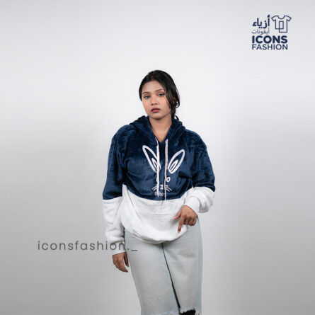 Woman-navy-blue-printed-oversized-hoodie-with-hood-and-long-sleeves