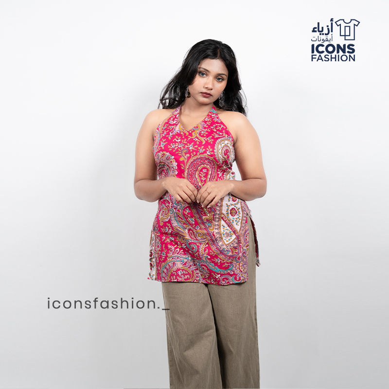 Woman-pink-printed-sleeveless-halter-neck-kurta-with-straight-silhouette