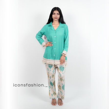 Blue-Co-Ord-set-with-collared-button-down-top-and-printed-pants