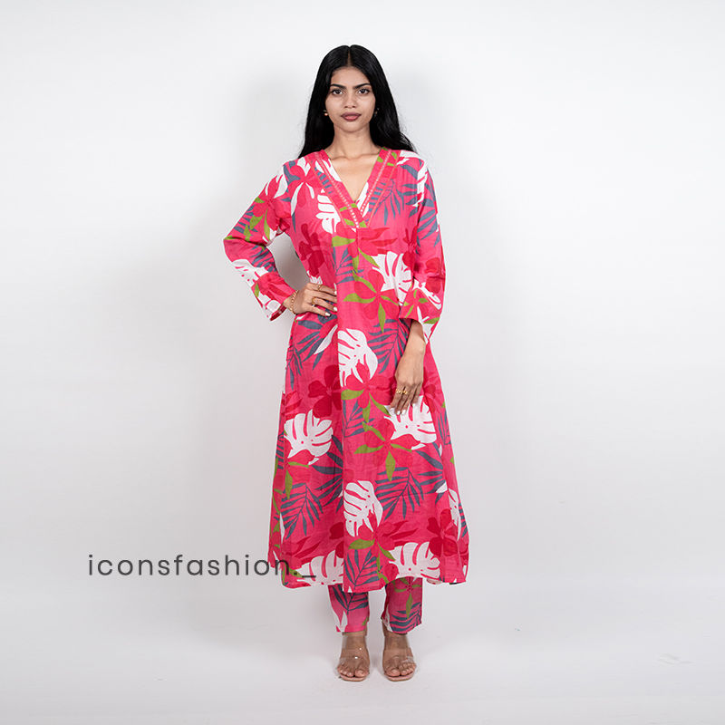 Women’s-pink-print-kurta-set-with-V-neck-and-Full-sleeves