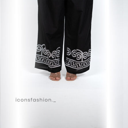 Women’s-black-printed-co-ord-set-with-cropped-collared-shirt-and-wide-leg-pants