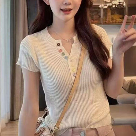Women's Short Sleeve Ribbed Knit V-Neck Top with Multi-Color Buttons - Image 3