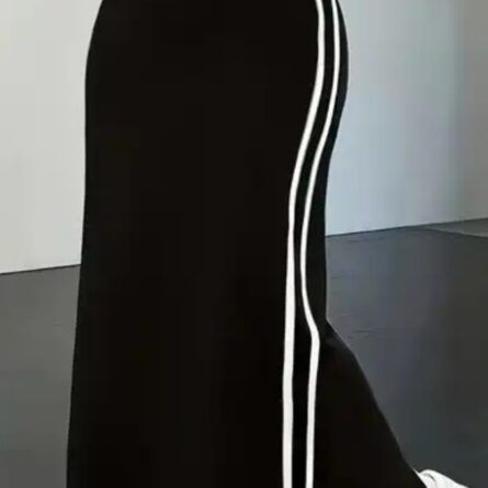 Sporty Chic High-Waisted Maxi Skirt - Image 6