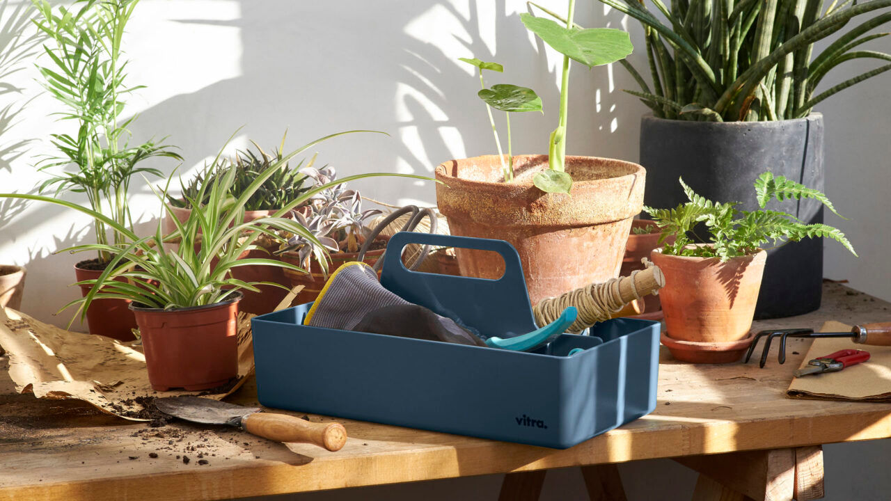 ToolBox is a design accessory produced by Vitra, designed by Arik Levy and offered by Peverelli