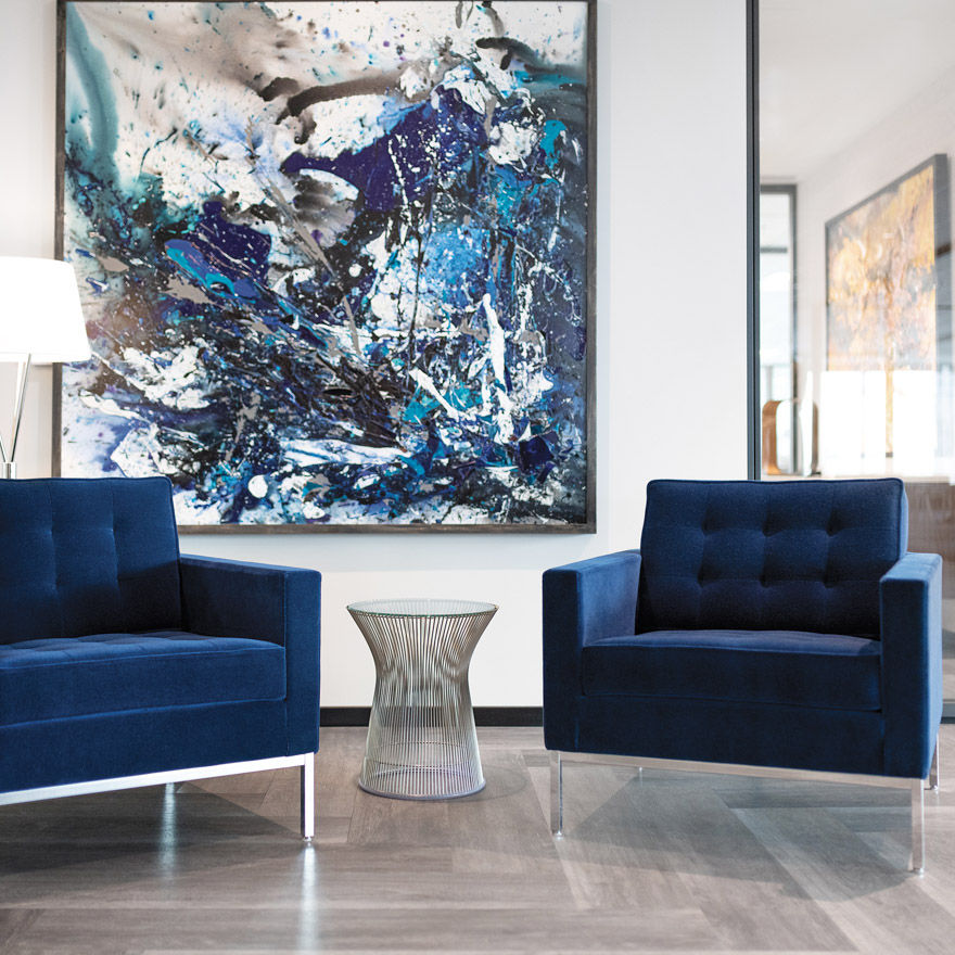 Florence ist ein Loungesessel, der von Knoll entworfen und von Peverelli angeboten wird.