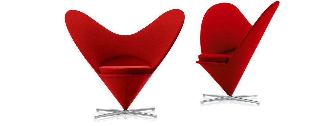 Heart Cone Chair è una poltroncina da salotto progettata da Verner Panton proposta da Peverelli