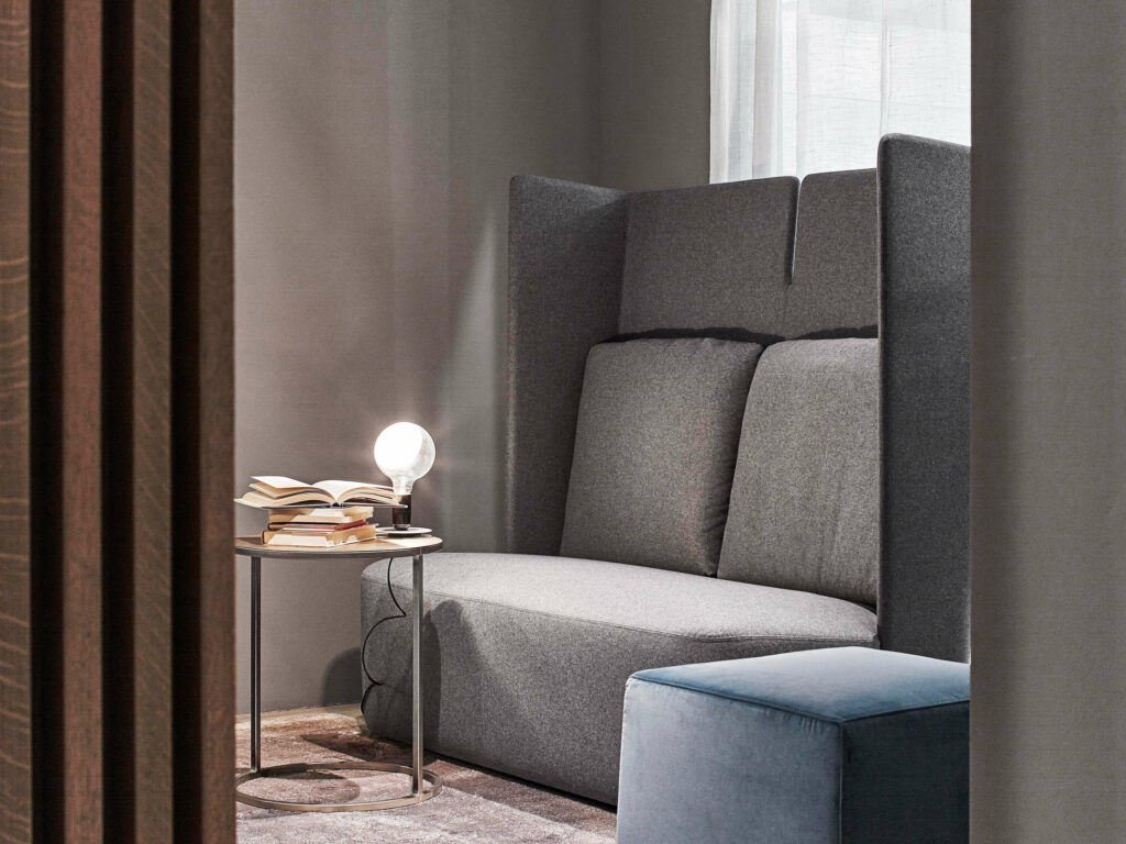 Lampadina is a designer table lamp produced by Flos, designed by Achille Castiglioni and proposed by Peverelli