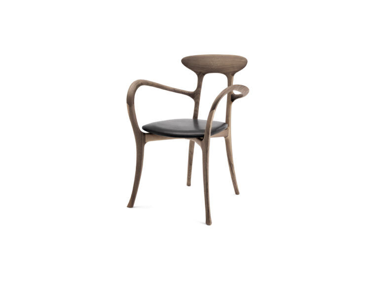 Ma belle is a design chair produced by Ceccotti Collezioni and proposed by Peverelli