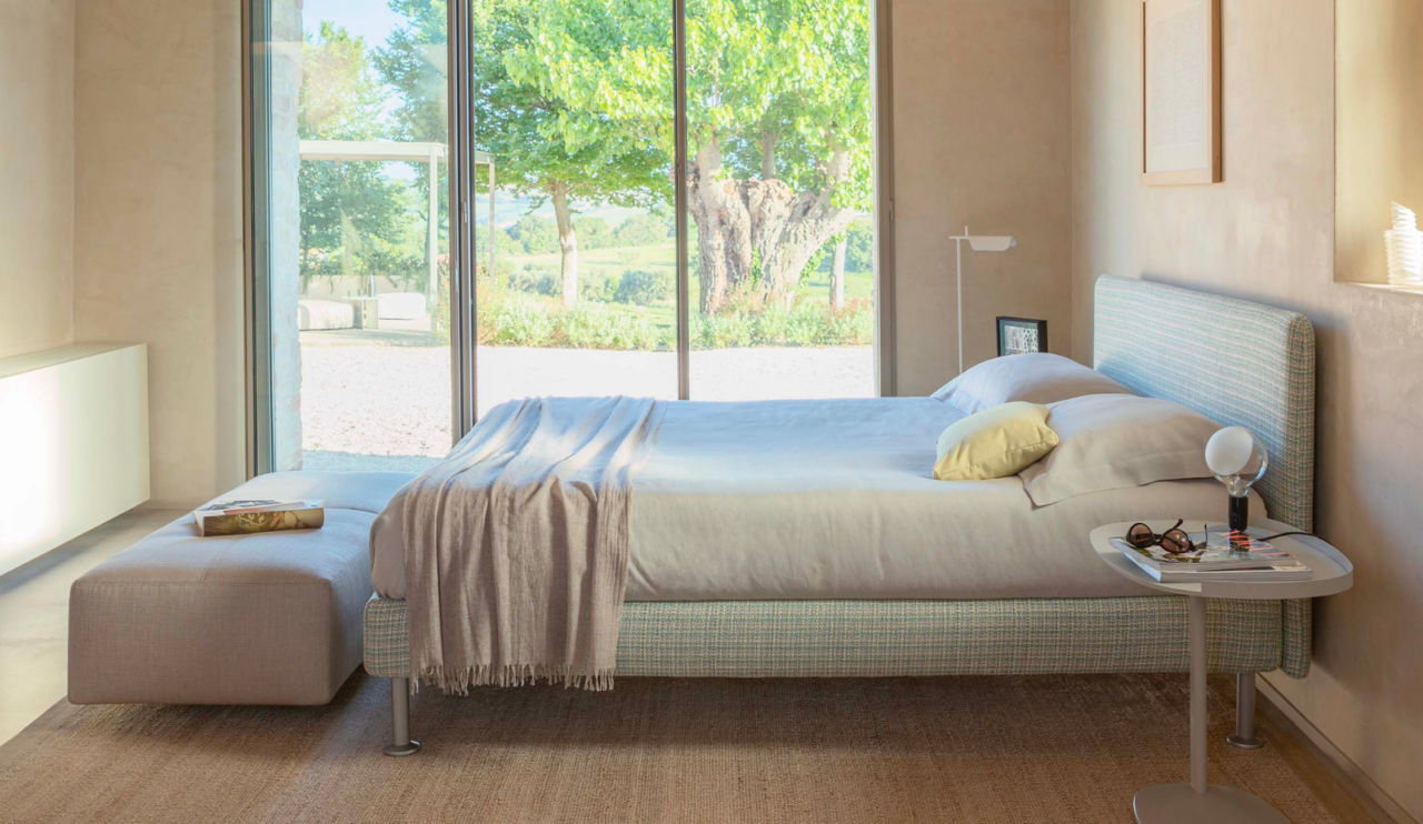 Notturno is a designer bed designed by Flou proposed by Peverelli