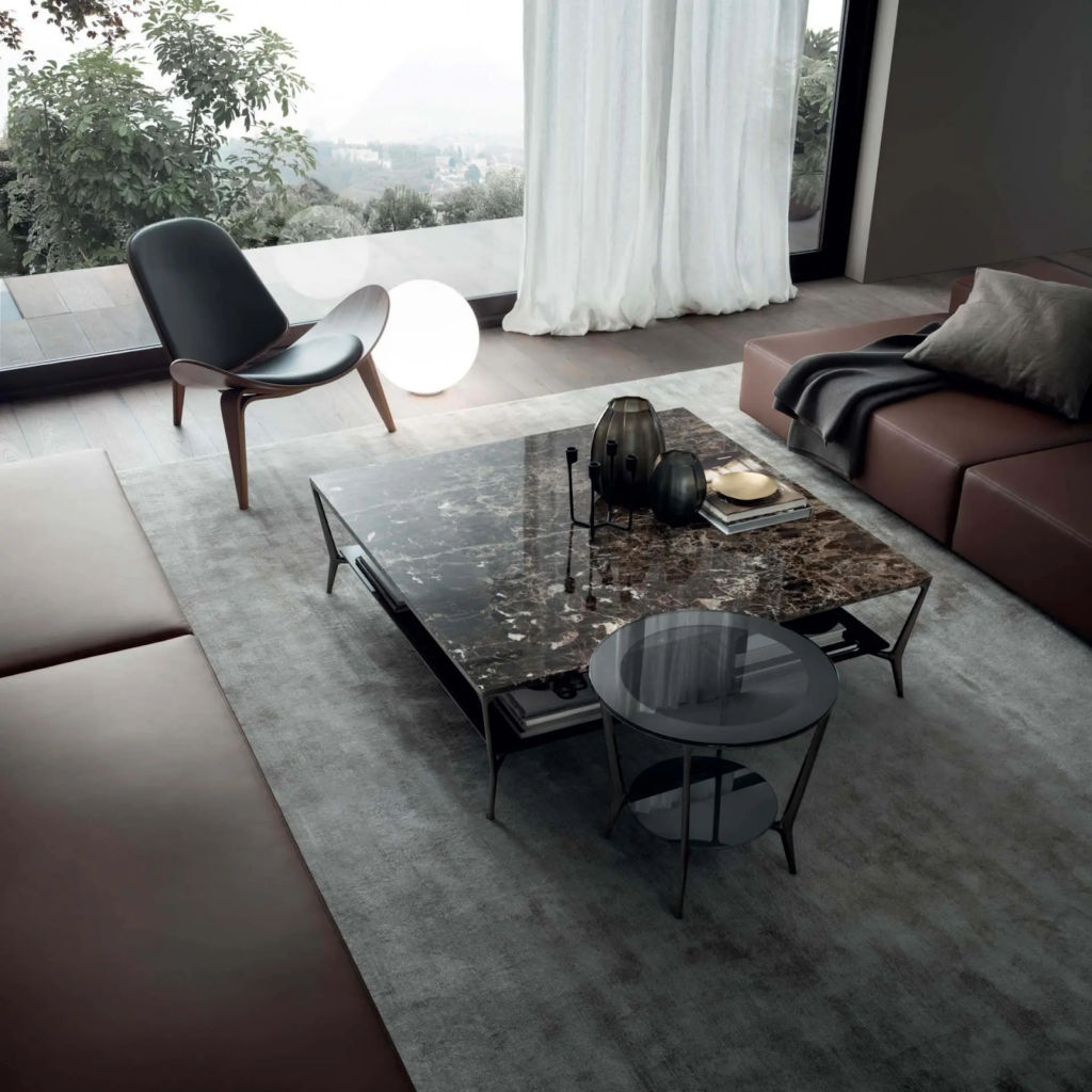 Planet is a dining table designed by Giuseppe Bavuso offered by Peverelli
