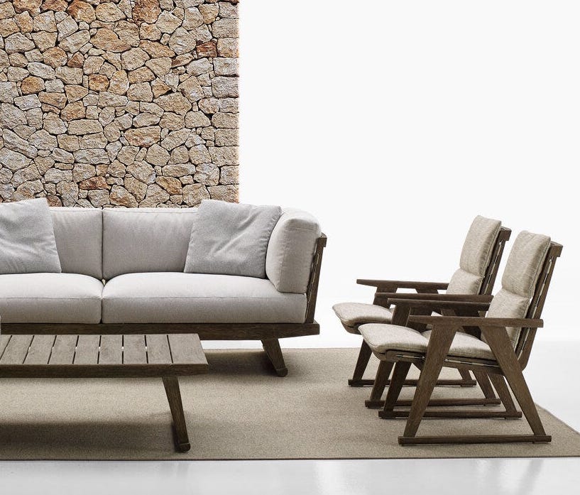 Le fauteuil Gio est un fauteuil de salon conçu par Antonio Citterio et proposé par Peverelli.