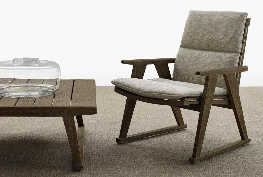 Le fauteuil Gio est un fauteuil de salon conçu par Antonio Citterio et proposé par Peverelli.