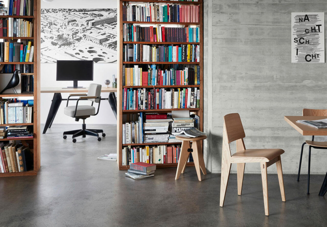 Tabouret Solvayè uno sgabello di design che viene prodotto da Vitra e proposto da Peverelli