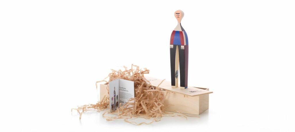 Wooden Doll è un accessorio di design prodotto da Vitra e proposto da Peverelli