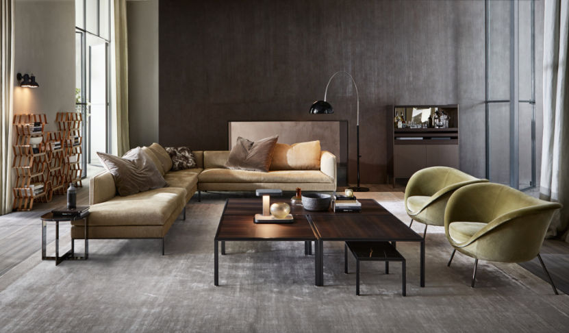 This photo shows the Molteni sofa distributed by Peverelli
