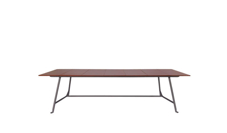 Borea the designer outdoor table by B&B Italia