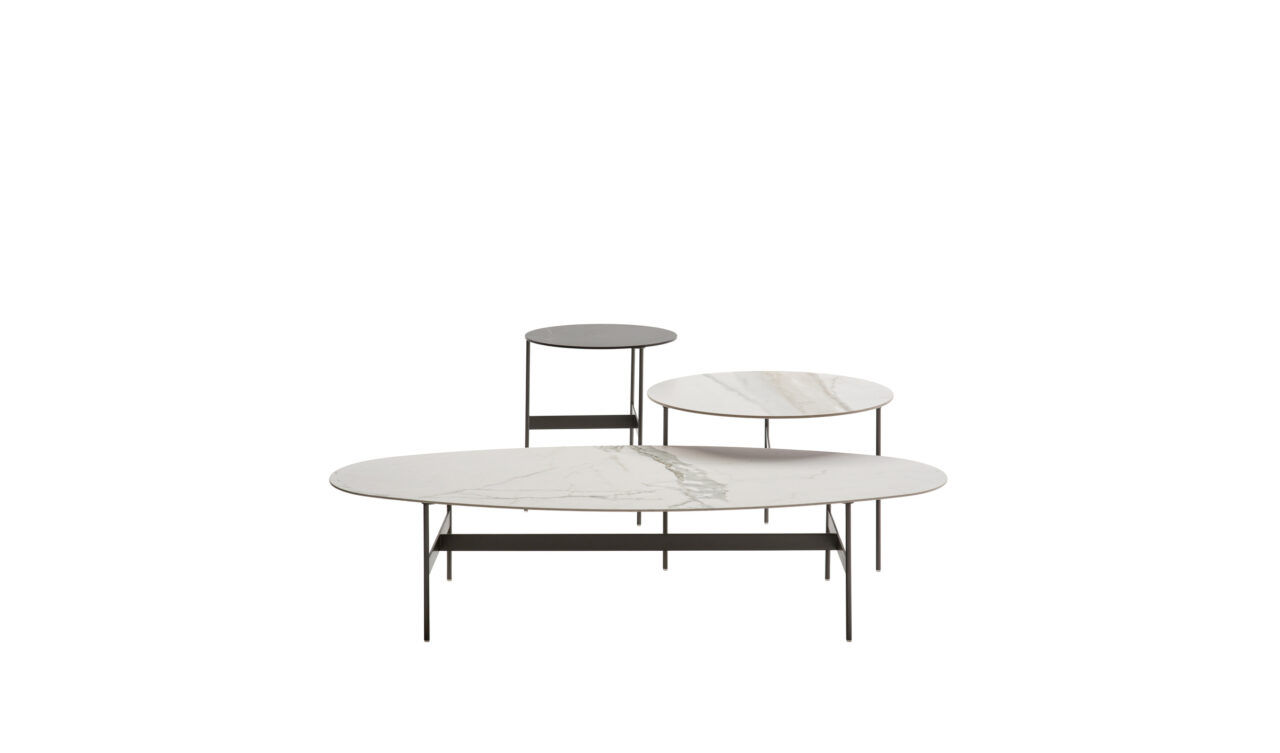 Questa foto mostra il tavolo di design le Formiche di B&B Italia