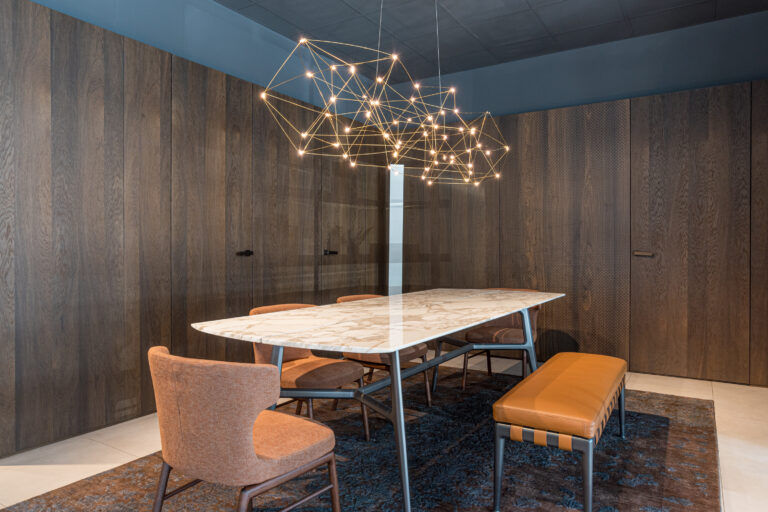 Peverelli Design à Lugano. De Padova Lugano, Poltrona Frau Lugano, Rimadesio Lugano. Boffi Lugano, San Giacomo Lugano. Flou Lugano