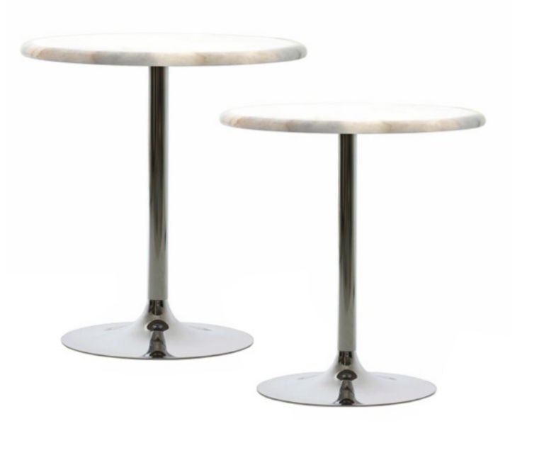 Cette photo montre la table Full Moon d'Edra