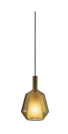Cette photo montre la lampe suspendue Mom de Penta